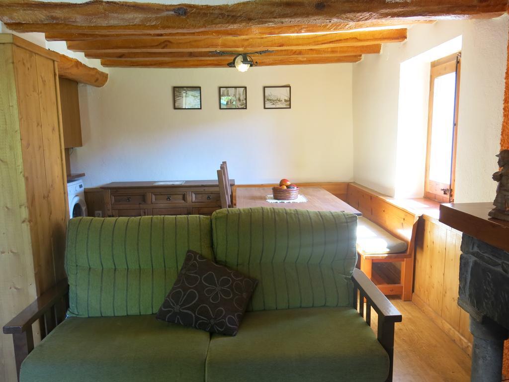 Apartamentos Rurales Les Barnedes Molló المظهر الخارجي الصورة
